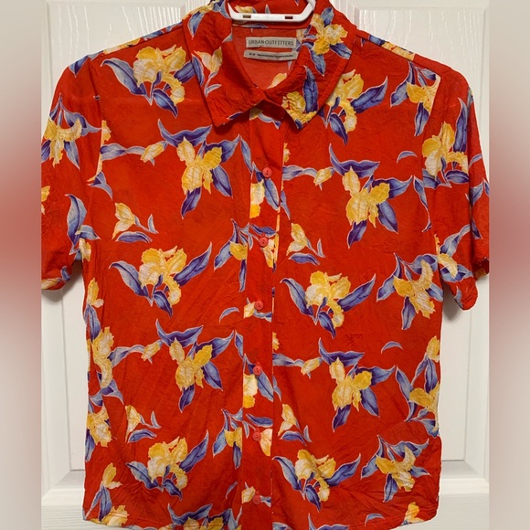 💎2/$30 Urban Outfitters blouse💎 - Picture 2 of 5